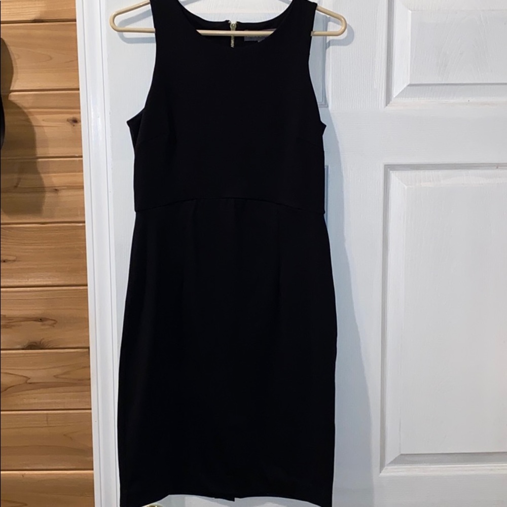 Beautiful Donna Ricco black dress